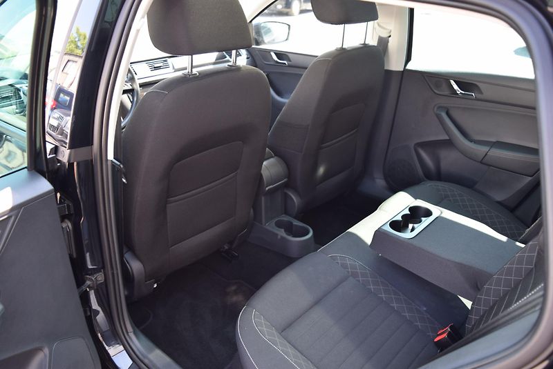 Škoda Rapid (2016) 1.2TSI 81kw STYLE XEN NAVI PAN - fotka 16 z 45