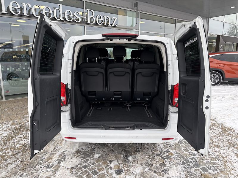 Mercedes-Benz Vito 119CDI 4M Tourer SELECT L - fotka 21 z 25