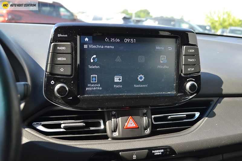 Hyundai i30 1.0T-GDI SMART ALU16 - fotka 29 z 49