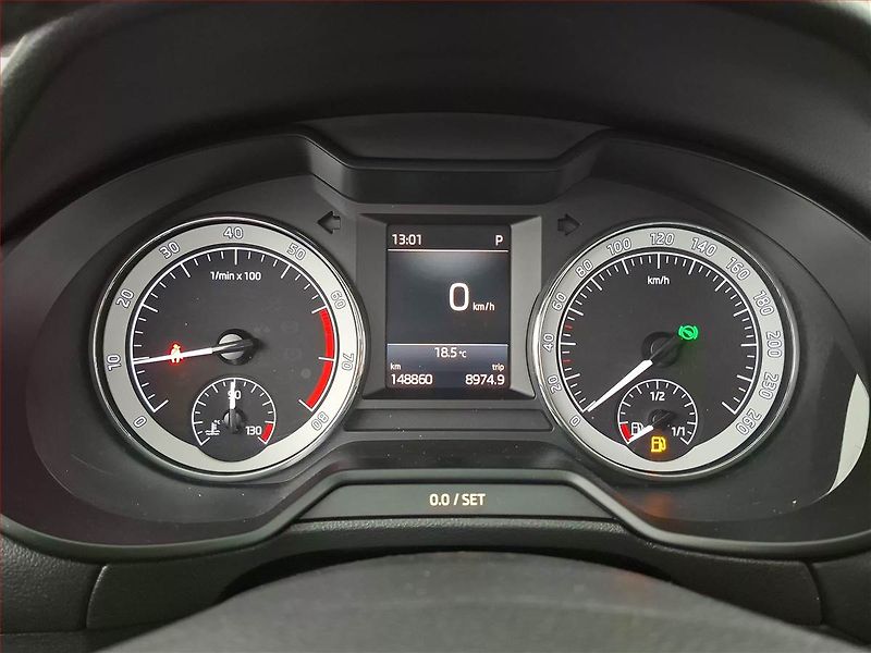 Škoda Octavia (2018) Style 1.5 TSI, Automat, ČR - fotka 11 z 19