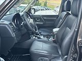 Mitsubishi Pajero 3,2 DI-D 190PS  Instyle-7 4x4 - náhled 12