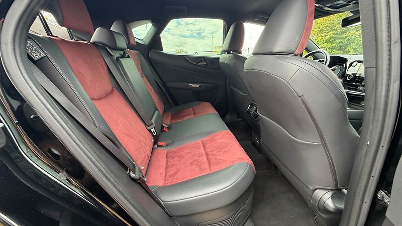 Lexus NX 350h 350h 2,5 HEV COMFORT PLUS - fotka 17 z 24