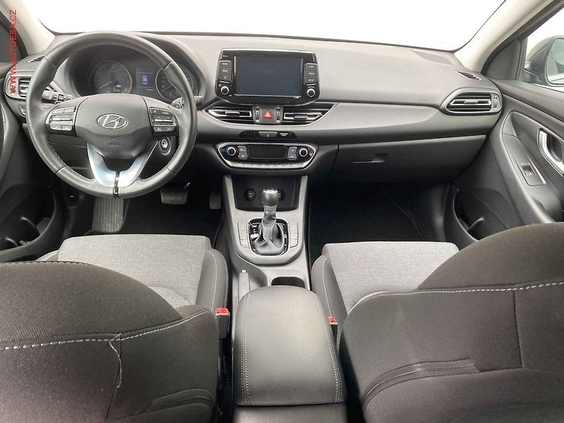 Hyundai i30 (2022) 1.0 T-GDi, ČR, servis.kniha - fotka 8 z 19
