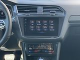 Volkswagen Tiguan 1,4 TSI PHEV DSG R-Line TAŽNÉ - náhled 11