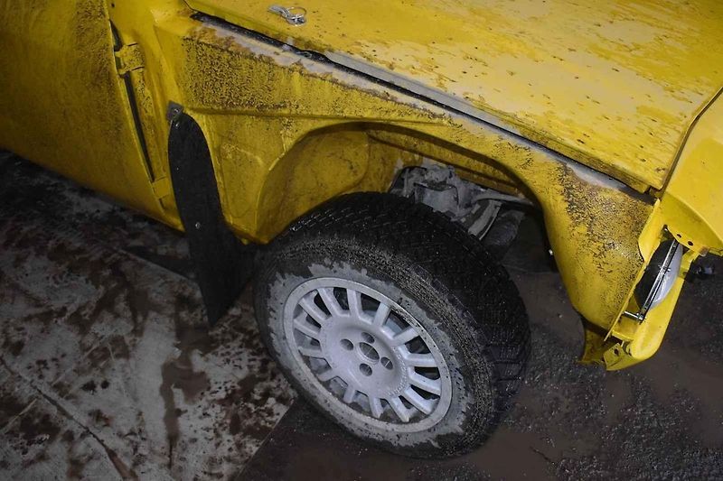 Takových skoků absolvovaly oba vozy při testu desítky