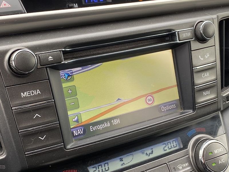 Toyota RAV4 2.0i, LPG, navi, 4x4, tažné - fotka 13 z 17