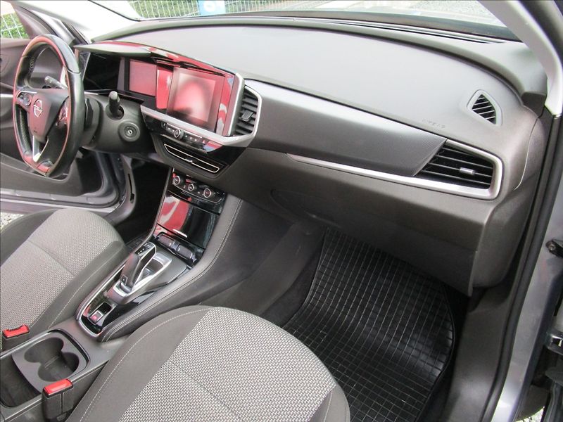 Opel Grandland 1.5CDTi 96kW AT8, aut. klima, - fotka 17 z 41