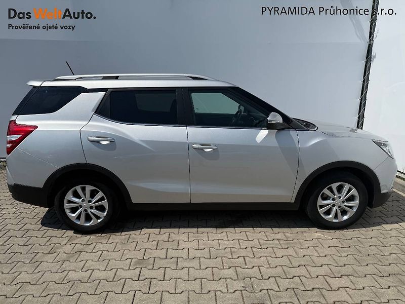 SsangYong Tivoli (2019) 1.6 e-XGi 94 kW DLX - fotka 6 z 21