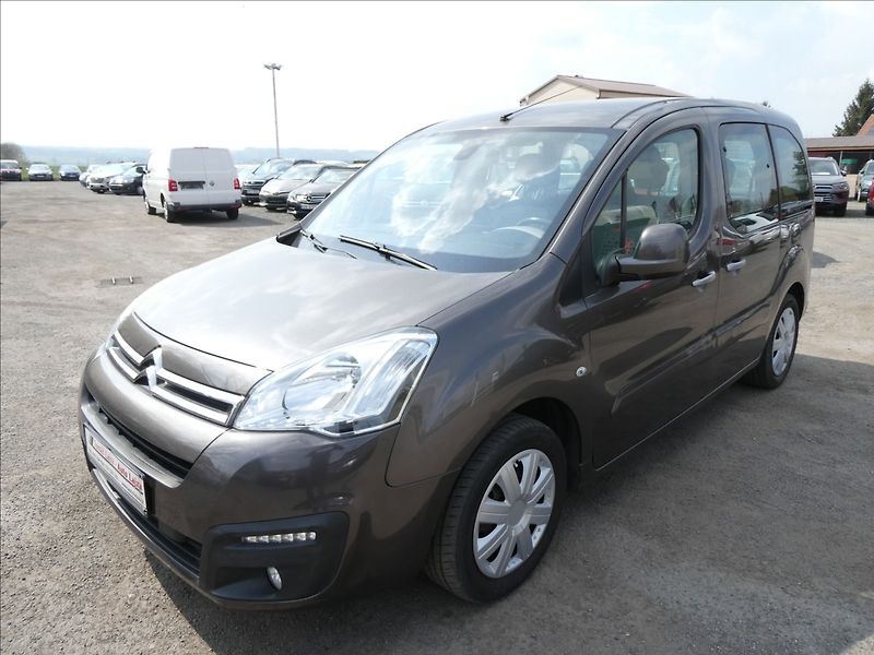 Citroën Berlingo 1,6 HDi 73kW MULTISPACE, závěs - fotka 3 z 37