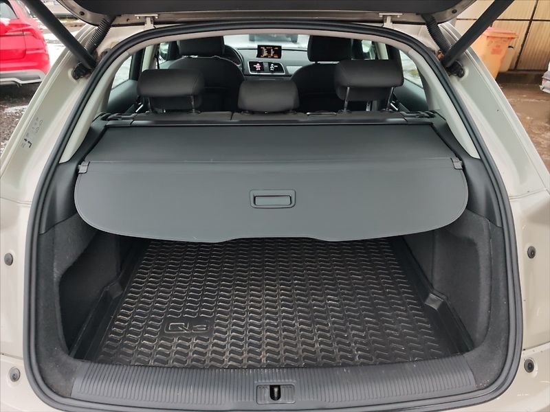 Audi Q3 2,0 TDI  ČR - fotka 11 z 11