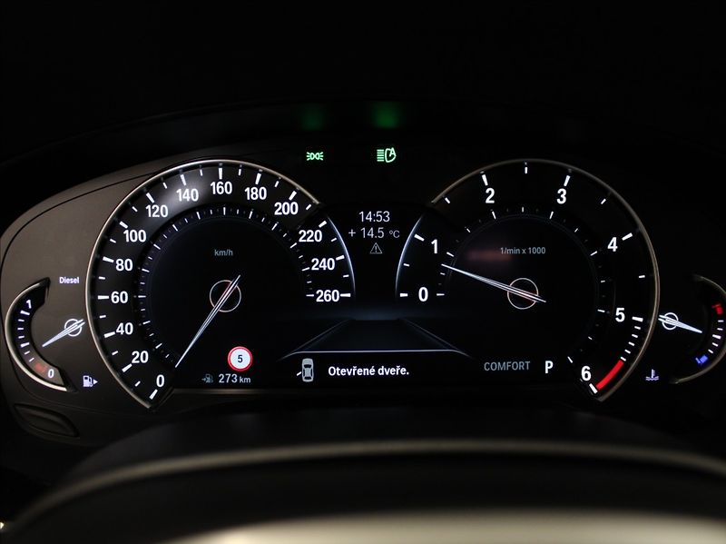 BMW Řada 5 530xD M-Paket Paměť TAŽNÉ   3, - fotka 36 z 36