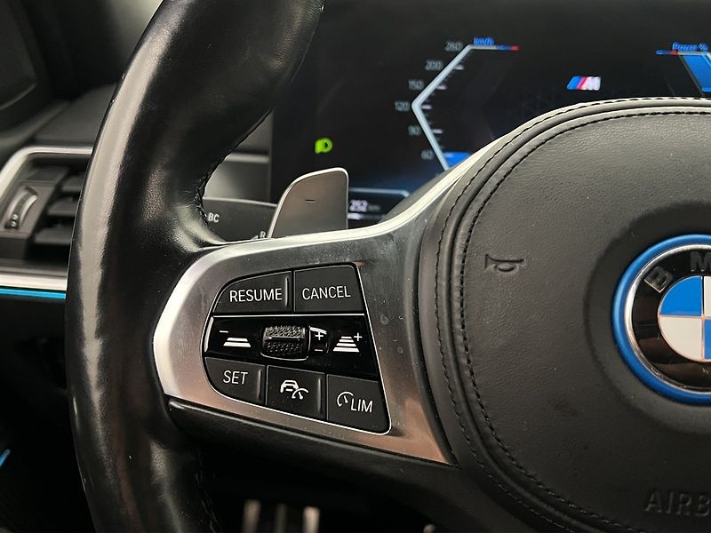 BMW Řada 3 330e xDrive M-Sport Kam ACC Ta - fotka 18 z 36