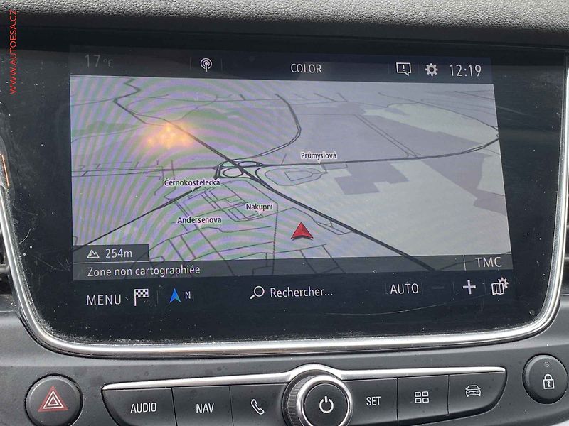 Opel Grandland X (2018) 1.2 T, Innovation, AT, navi - fotka 16 z 19