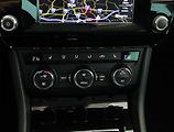 Škoda Superb (2016) Style 2.0 TDI, Automat, Navi - náhled 16