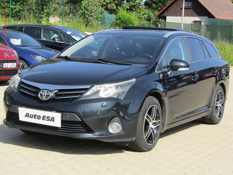 Toyota Avensis (2013) 2.2 D-4D, ČR, AC, navi - fotka 3 z 16