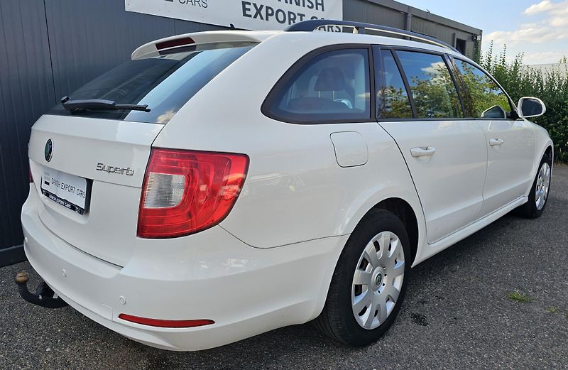 Škoda Superb 1.4 TSI 92 kW,TAŽNÉ,SERVISKA - fotka 9 z 50