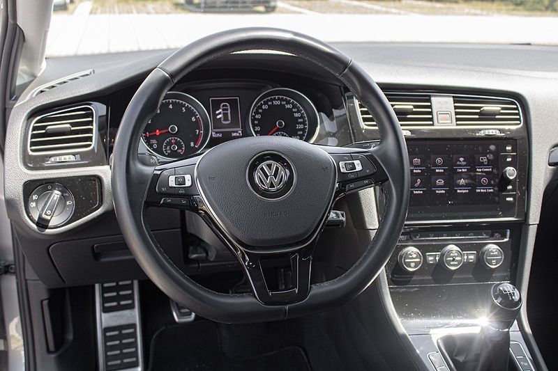Volkswagen Golf - fotka 23 z 25