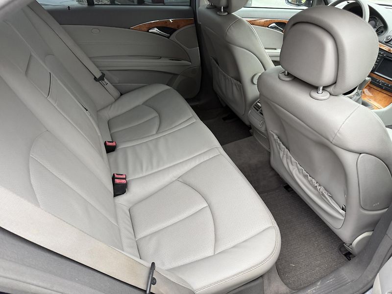 Mercedes-Benz Třídy E E 280 CDI - fotka 12 z 13
