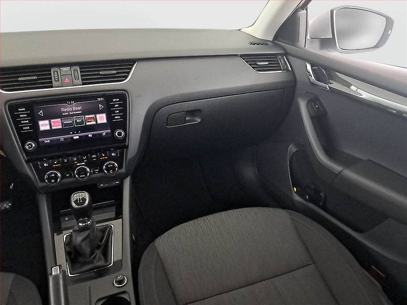 Škoda Octavia (2017) Style 1.6 TDI, Serv.kniha - fotka 8 z 16