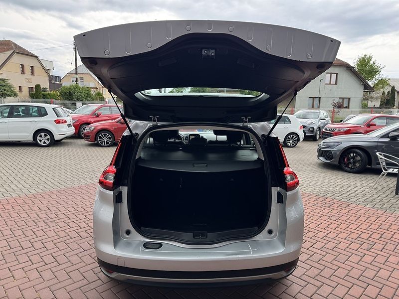 Renault Scénic (2017) 1.5dCi Navi Digi Klima - fotka 19 z 45