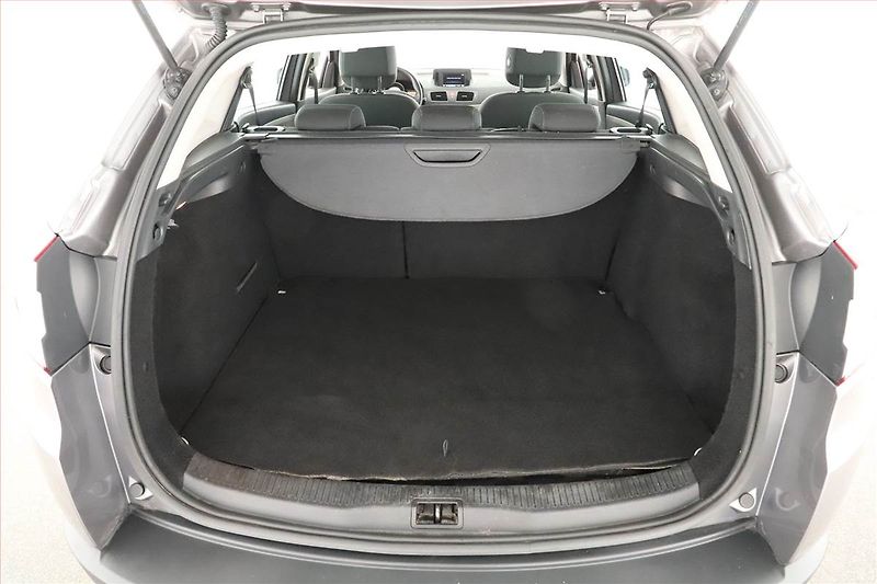 Renault Mégane (2011) 1.6 16V, nová STK, servisované - fotka 10 z 11
