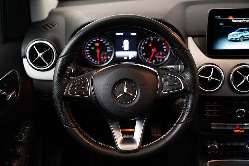 Mercedes-Benz Třídy B - fotka 14 z 28