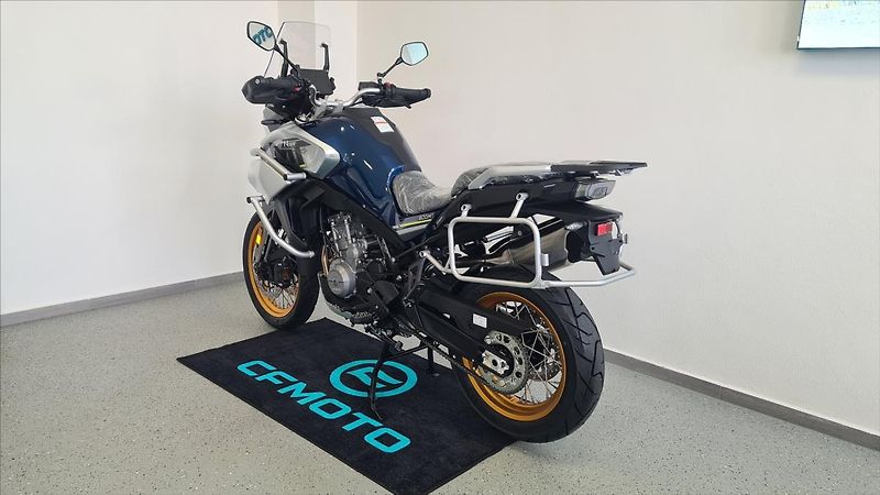 CFMOTO (2023) 800MT Touring  EU5 - fotka 5 z 6