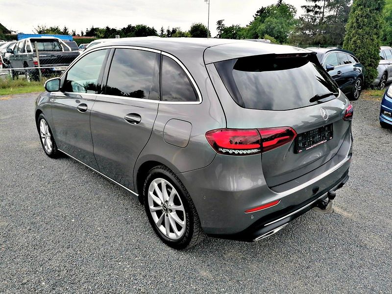 Mercedes-Benz Třídy B (2019) 180d Automat Kůže - fotka 5 z 30
