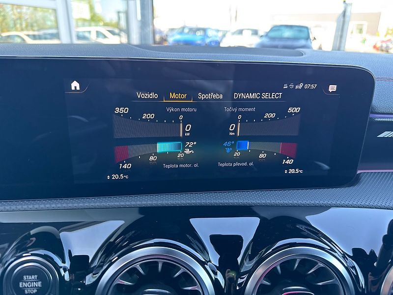 Mercedes-Benz CLA 45 S 4MATIC+ - fotka 20 z 27