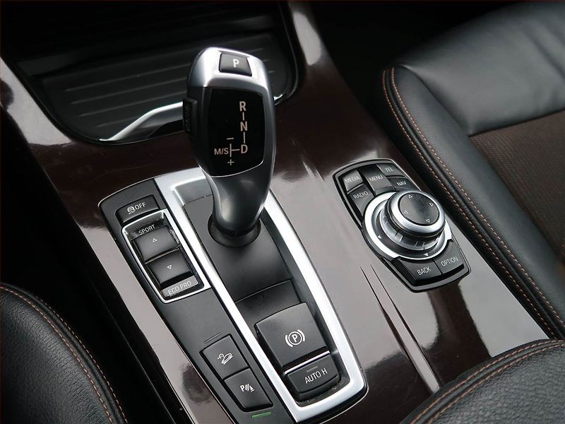 BMW X3 (2015) xDrive20d, 4X4, Automat - fotka 13 z 22
