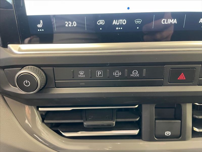Volkswagen Caravelle Nový T7 2,0 TDI 6G DR - fotka 12 z 28