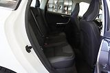 Volvo XC60 D4 AWD MOMENTUM AUT. - náhled 23