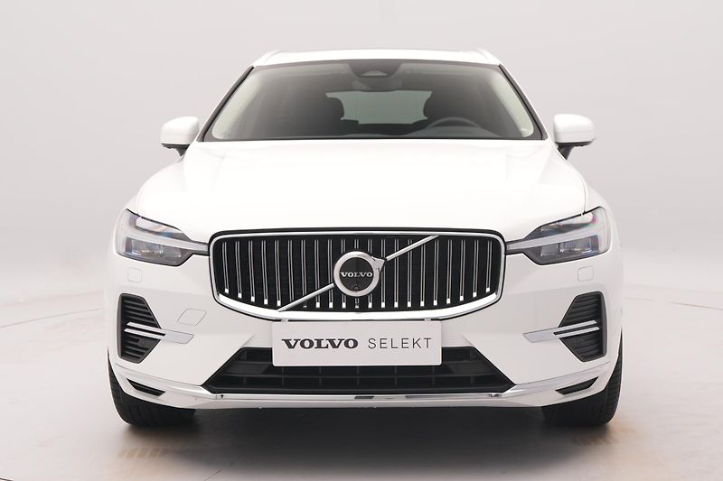 Volvo XC60 T8 AWD RECHARGE BRIGHT PLUS  - fotka 16 z 46