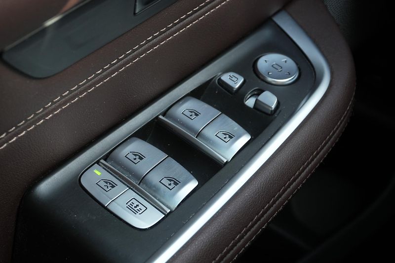 BMW Řada 6 640i GT, B&W, 2xTV tuner,Laser - fotka 35 z 48