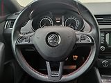 Škoda Octavia (2014) 2.0 TDi, Bixen, navi, park - náhled 14