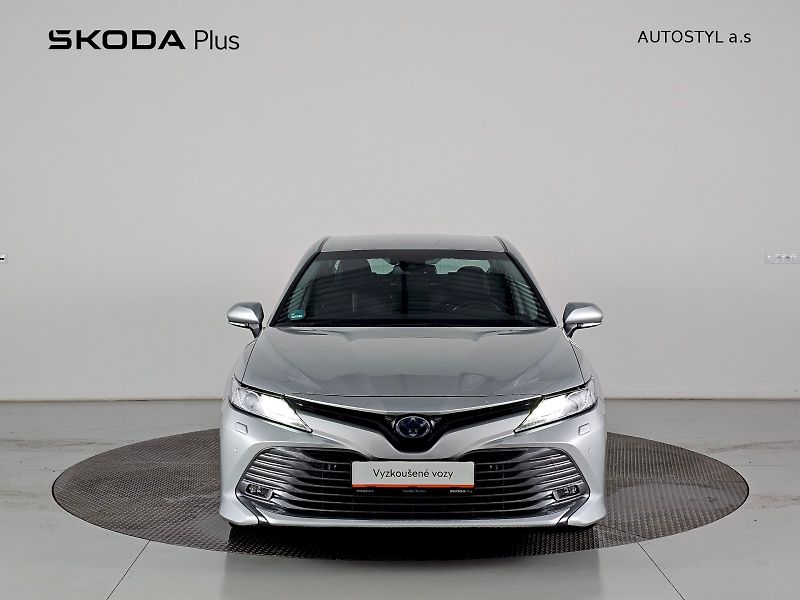 Toyota Camry (2019) 2.5HEV EXECUTIVE - fotka 4 z 29