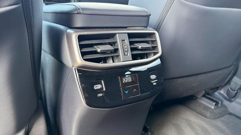 Lexus RX 350h 350H 2,5 HEV F SPORT DESIGN - fotka 25 z 31