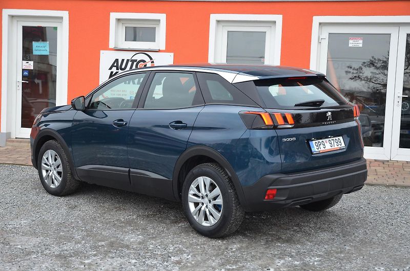 Peugeot 3008 (2023) 1.5 HDi 96kW AT8 Allure / LED - fotka 4 z 38