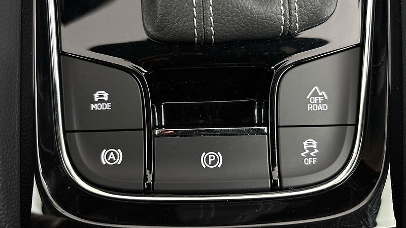 Škoda Kodiaq 2.0 TDI DSG 4x4 Sportline - fotka 23 z 29