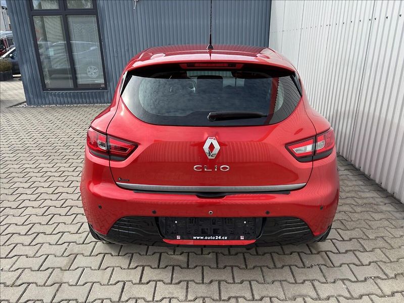 Renault Clio 1,2 Intens, Navi, Kamera... - fotka 15 z 15