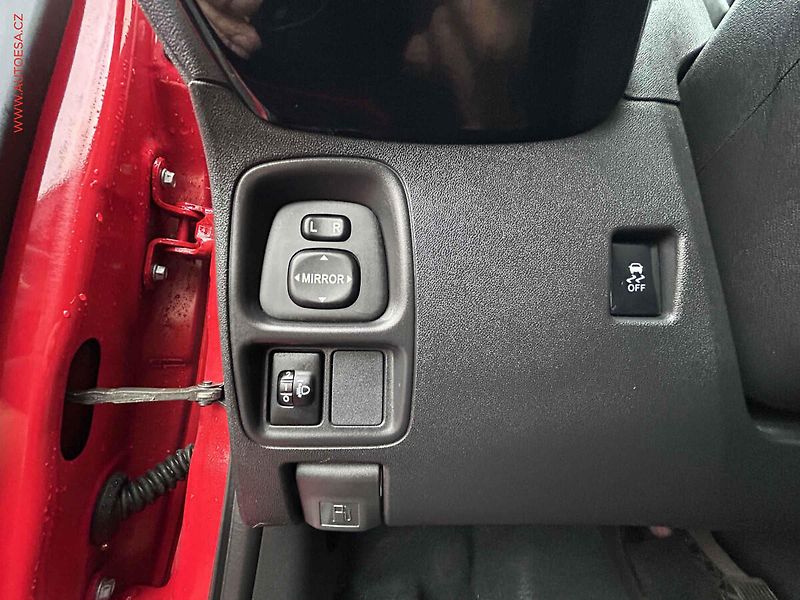 Toyota Aygo (2018) 1.0i, ČR, AT, klima - fotka 13 z 17