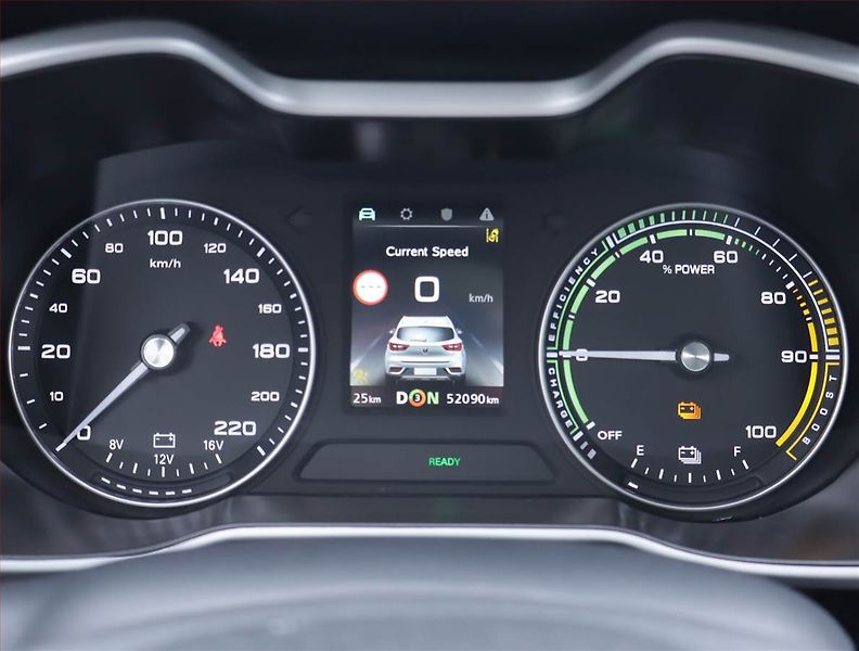 MG ZS (2020) Luxury EV 42.5 kWh, SoH 83% - fotka 11 z 25