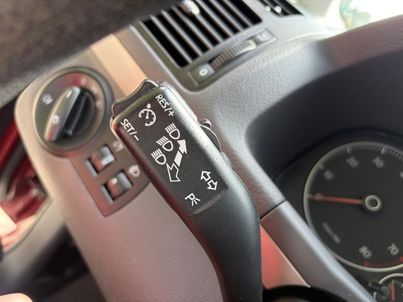 Volkswagen Touran 1.6 75KW 7 míst Trendline  - fotka 33 z 33