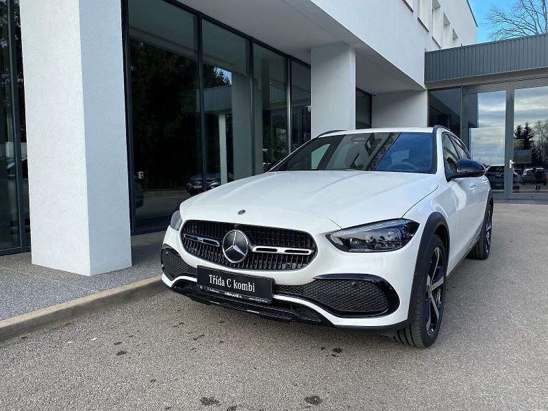 Mercedes-Benz Třídy C (2025) C all terrain 220 d-referenční - fotka 1 z 9