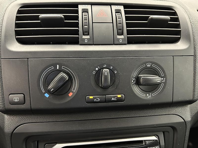 Škoda Fabia 1.2 HTP Ambiente - fotka 10 z 21