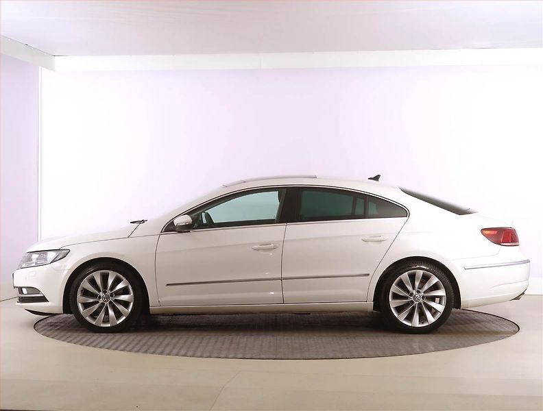 Volkswagen CC (2012) 2.0 TDI, Serv.kniha, Xenony - fotka 3 z 23