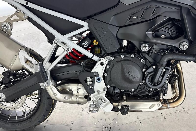 BMW F 900 GS - fotka 5 z 13