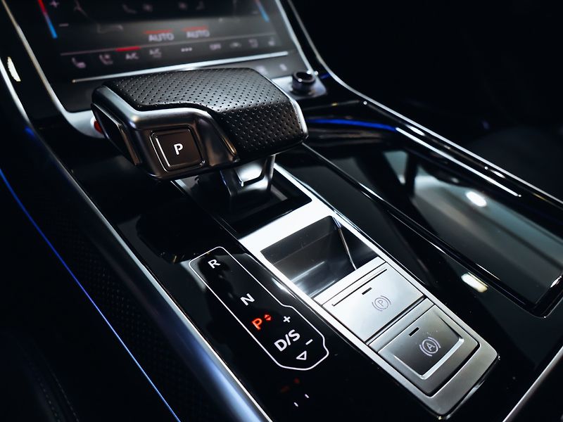 Audi SQ7 4.0TFSI Matrix - fotka 19 z 31