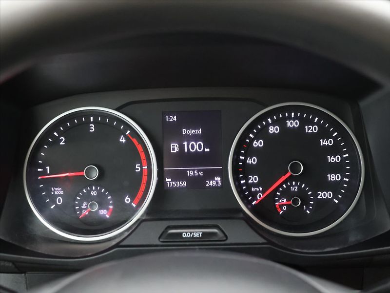 Volkswagen Crafter 2.0 TDI 103kW L2H2 LED CZ DPH - fotka 14 z 27