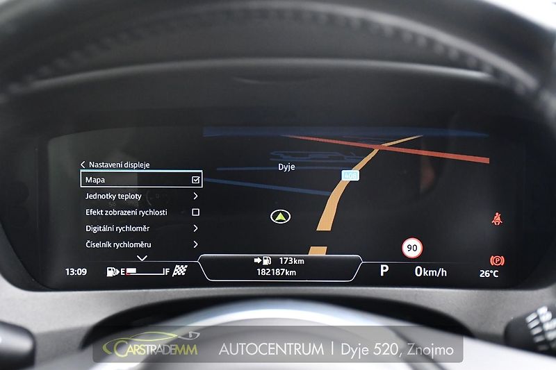 Jaguar F-Pace 2.0 R-SPORT MERIDIAN  - fotka 46 z 54